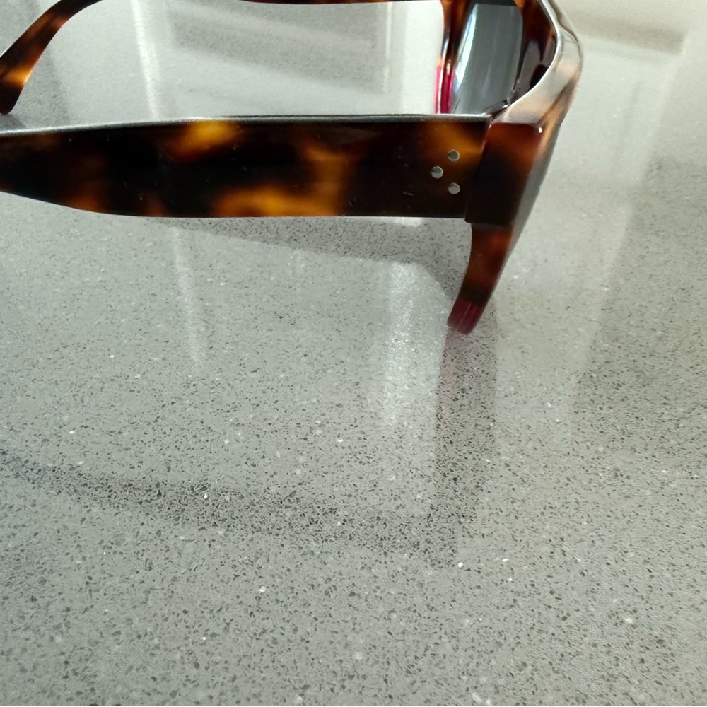 Authentic Celine Tortoiseshell Cat-Eye Sunglasses… - image 7